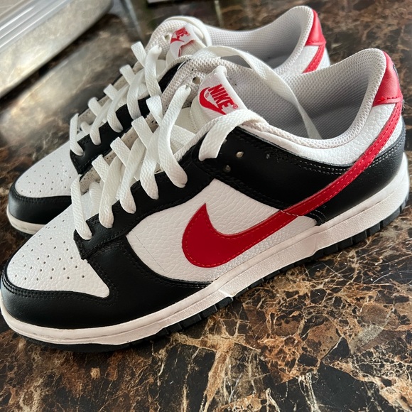 Nike Dunks - Picture 3 of 5